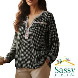 Skies Are Blue Black White Print Top V Neck Contrast Detail Rayon Spandex L EUC